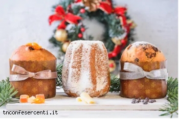 t201911322135321_panettonepandorotraditionalitalianchristmas260nw1177861120